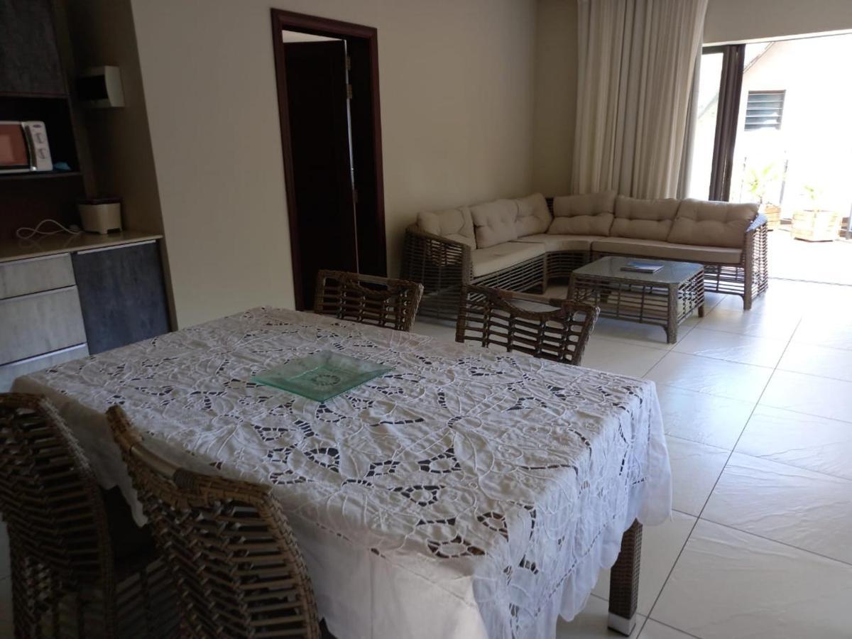 תמרין Beachfront Villa By M&H מראה חיצוני תמונה